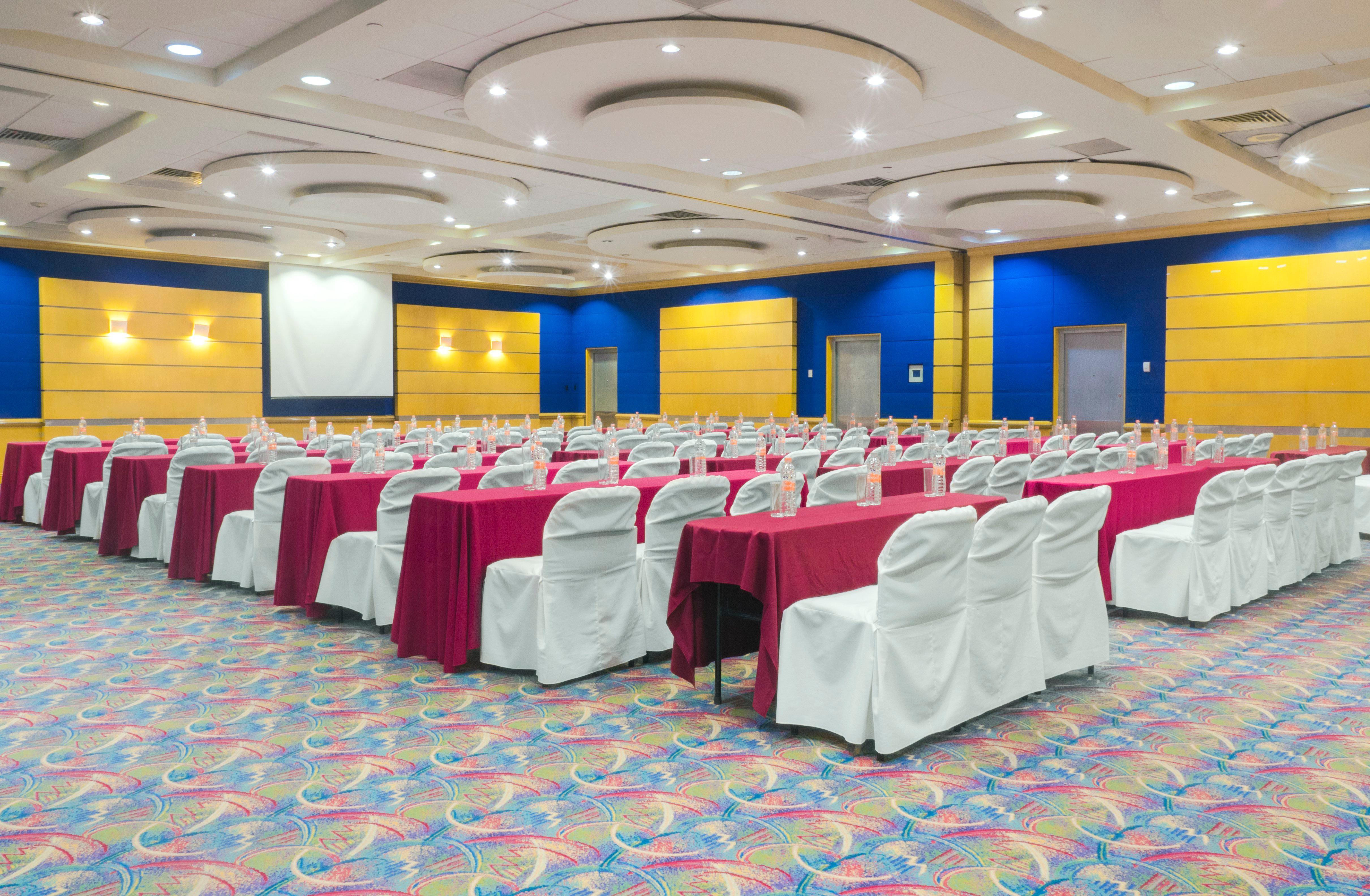Holiday Inn Monterrey-Parque Fundidora By Ihg Dış mekan fotoğraf Convention Center
